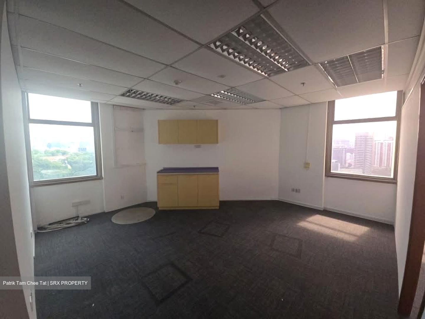 Peninsula Plaza (D6), Office #560453851